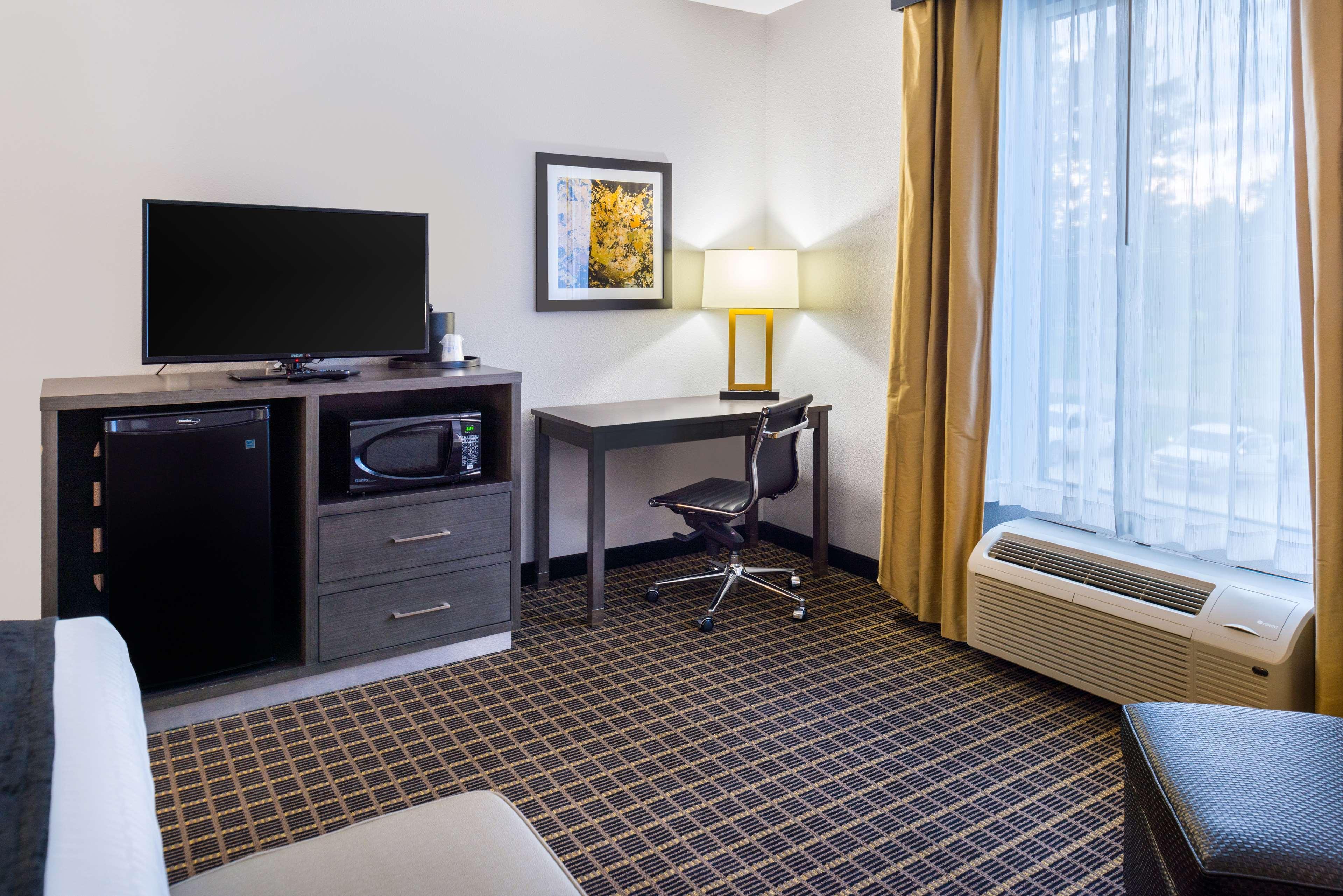 Best Western Plus Regency Park Walker Exterior foto