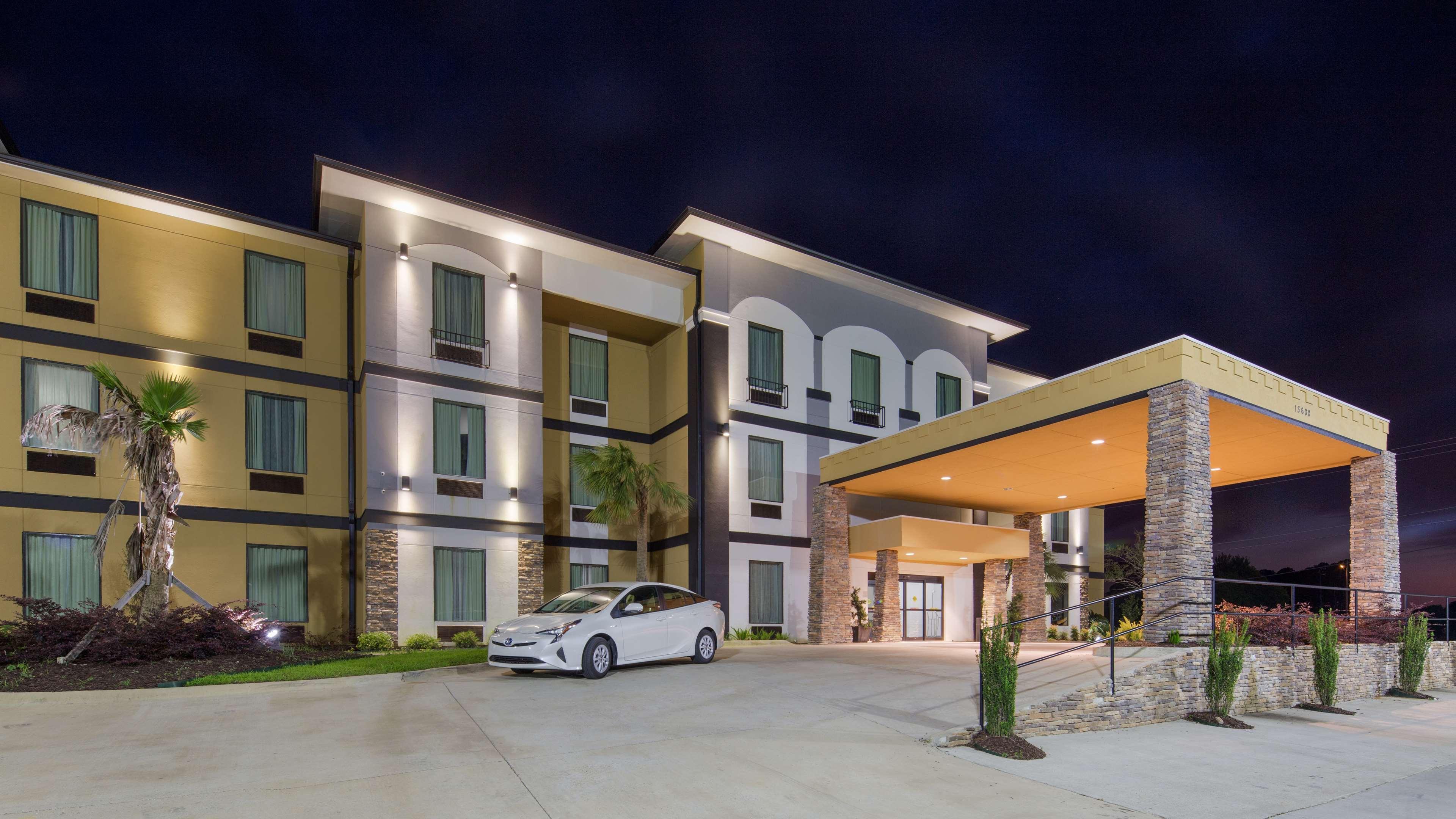 Best Western Plus Regency Park Walker Exterior foto