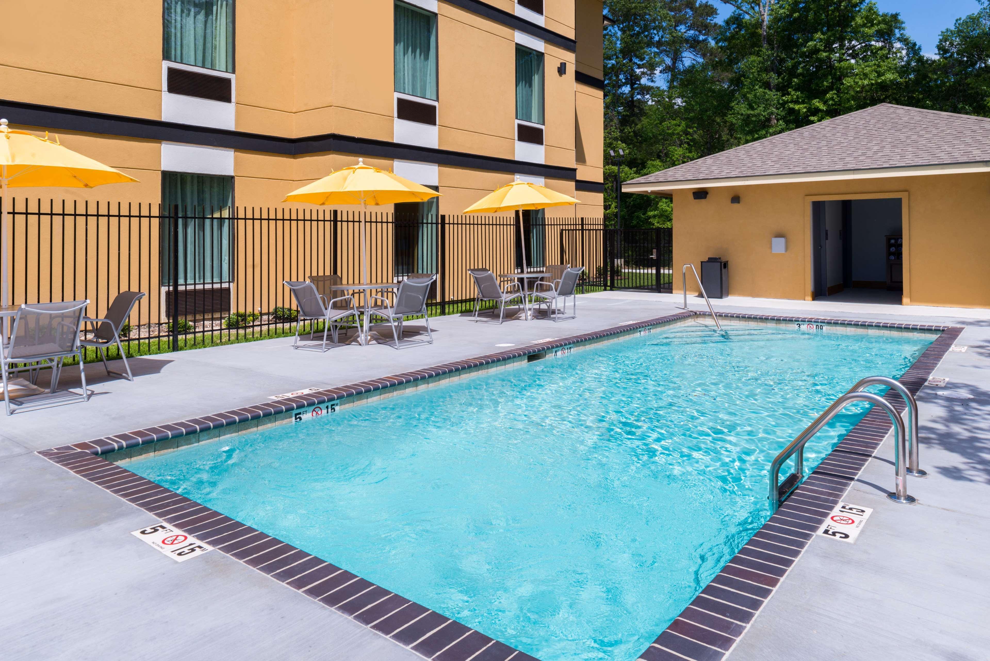 Best Western Plus Regency Park Walker Exterior foto