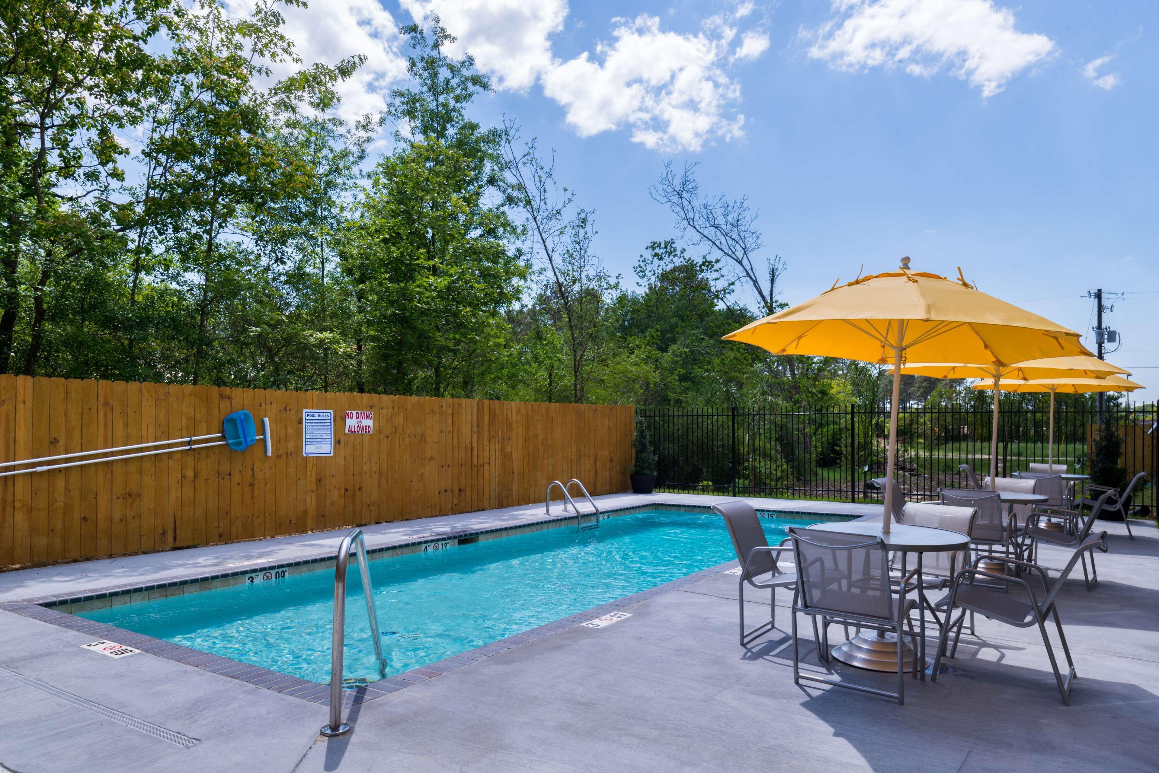 Best Western Plus Regency Park Walker Exterior foto