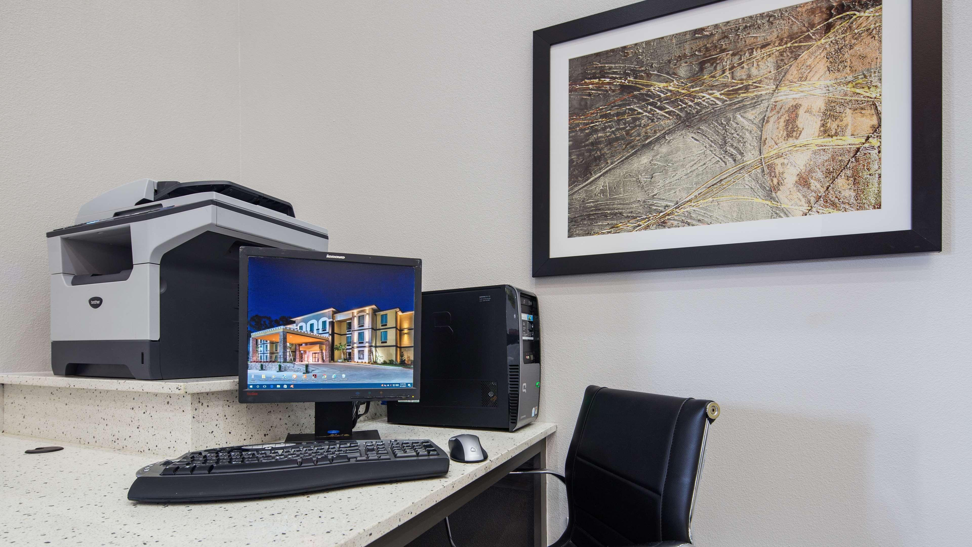 Best Western Plus Regency Park Walker Exterior foto